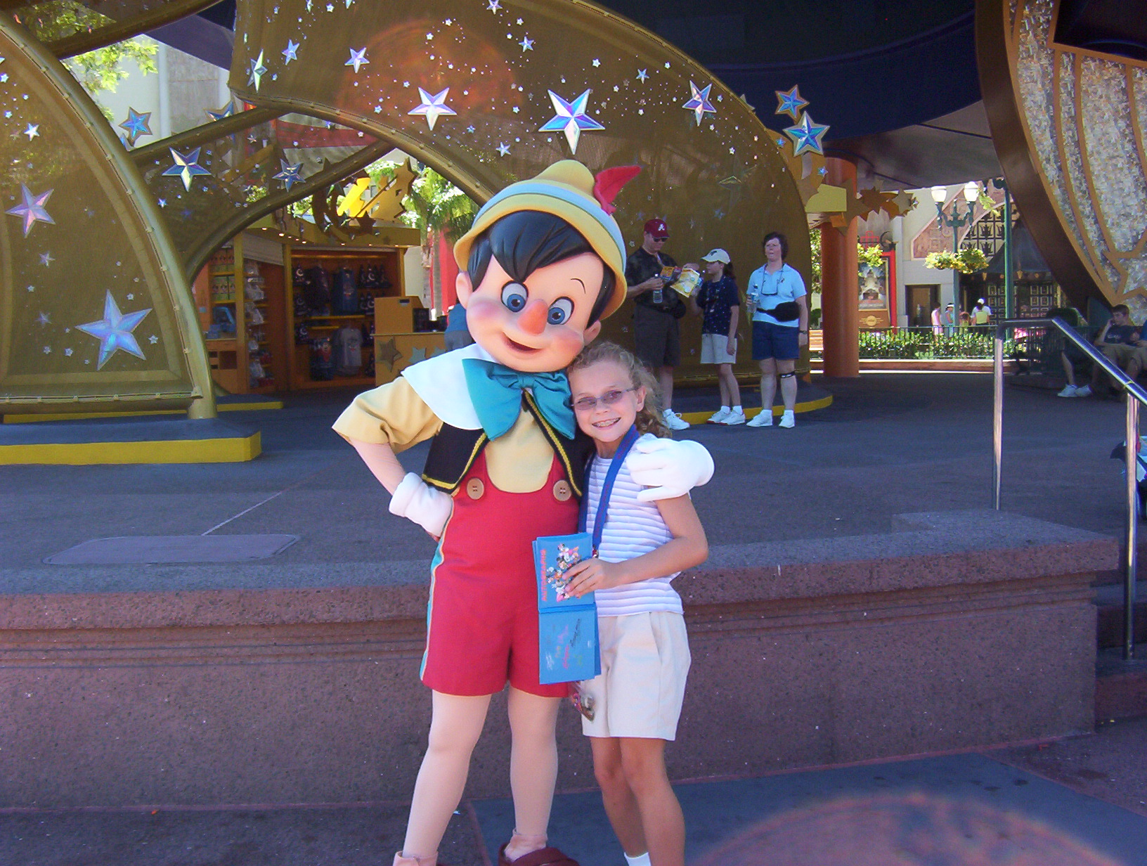 maddydisney2.jpg